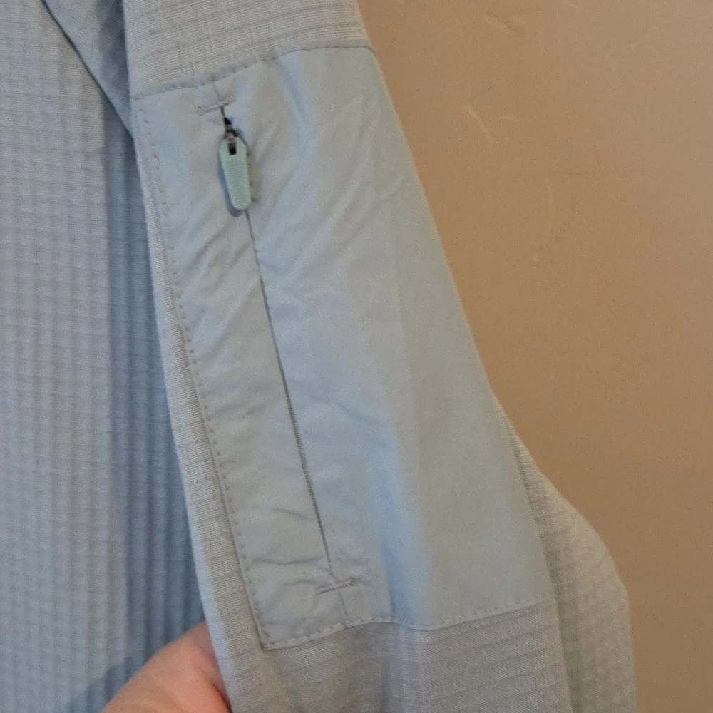 NWT ASICS Half Zip Size Large - Picture 4 of 9